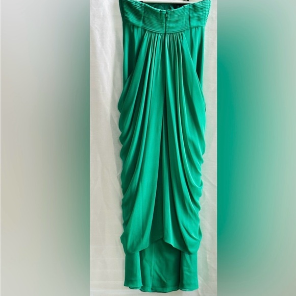 Laundry by Shelli Segal - Picture 2 of 7